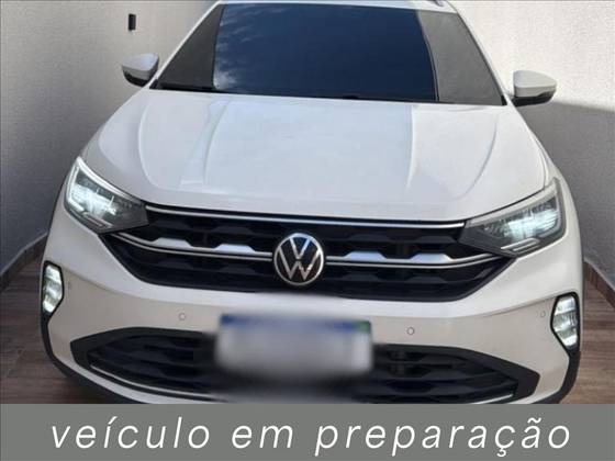 VOLKSWAGEN NIVUS 1.0 200 TSI TOTAL FLEX HIGHLINE AUTOMÁTICO VOLKSWAGEN NIVUS 1.0 200 TSI TOTAL FLEX HIGHLINE AUTOMÁTICO